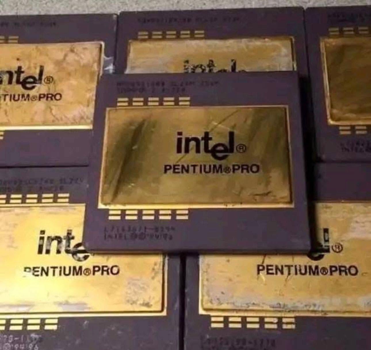 2 Intel Pentium Pro CPU Scrap - Image 1